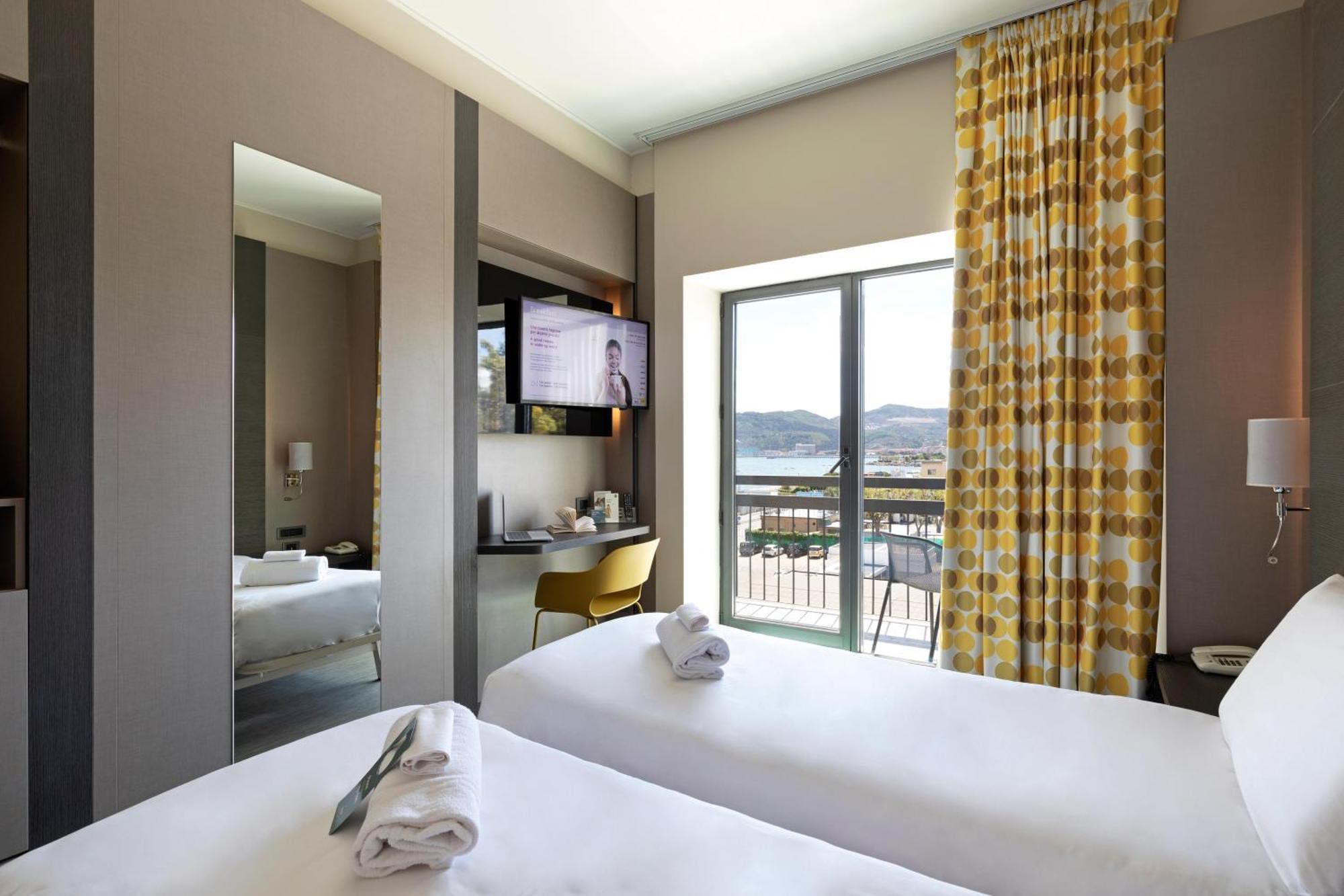 B&B Hotel Savona Ngoại thất bức ảnh