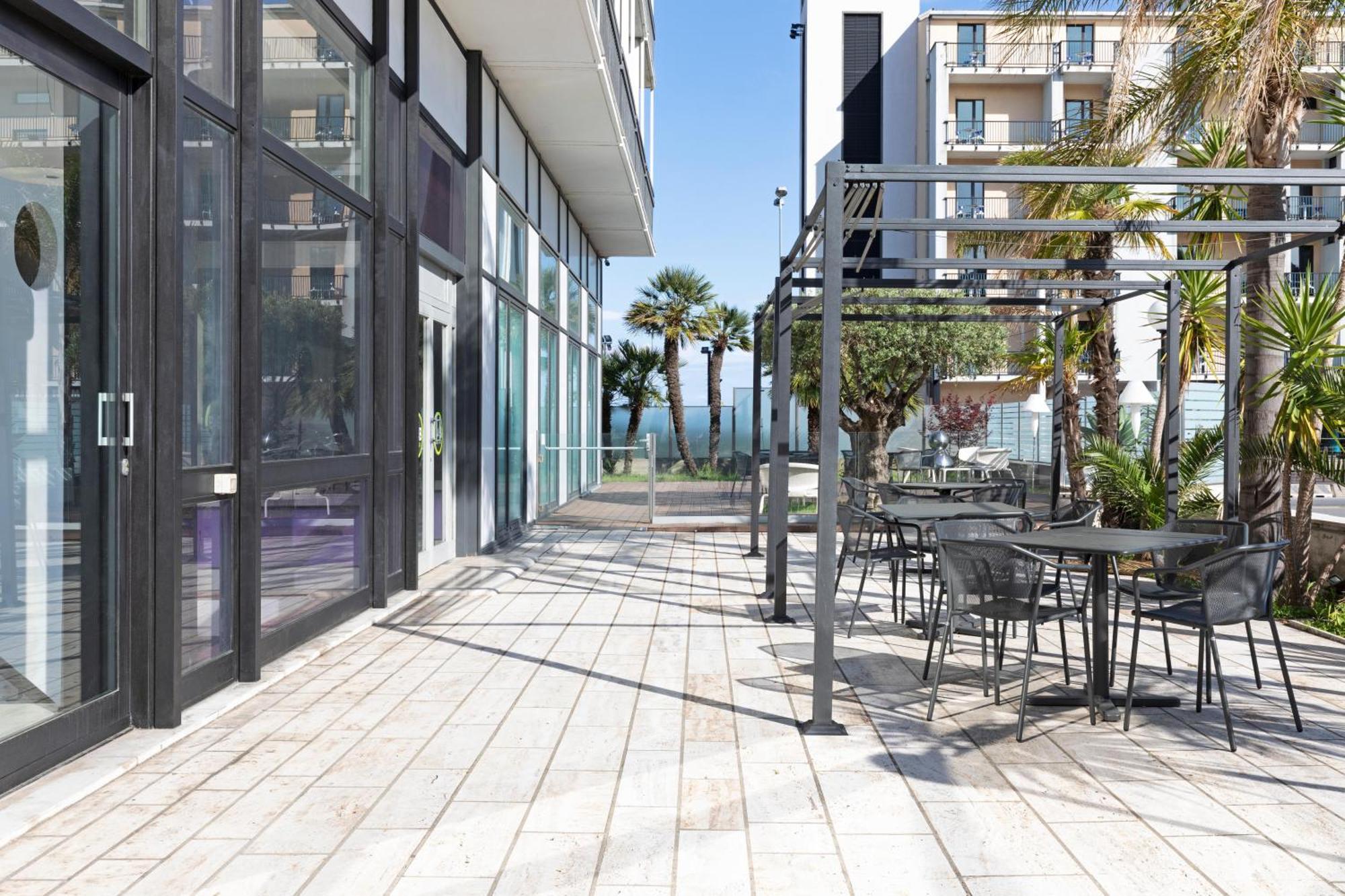 B&B Hotel Savona Ngoại thất bức ảnh